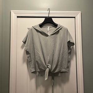 Lululemon mint crop top